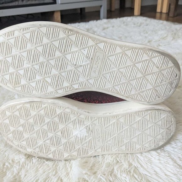 Red Glitter Runners - Picture 5 of 5